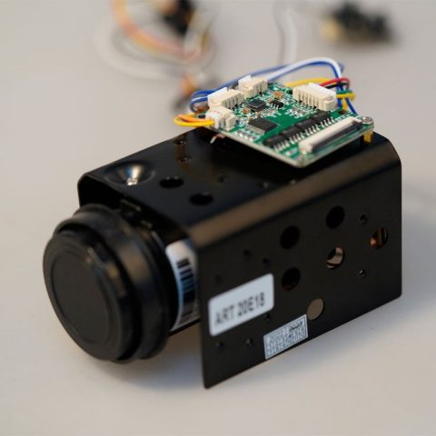 Foxeer 30X Zoom 700TVL CMOS FPV камера с PWM управлением и оптическим зумом